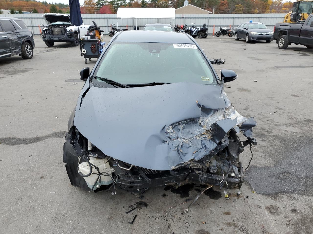 Toyota Corolla L Image 4