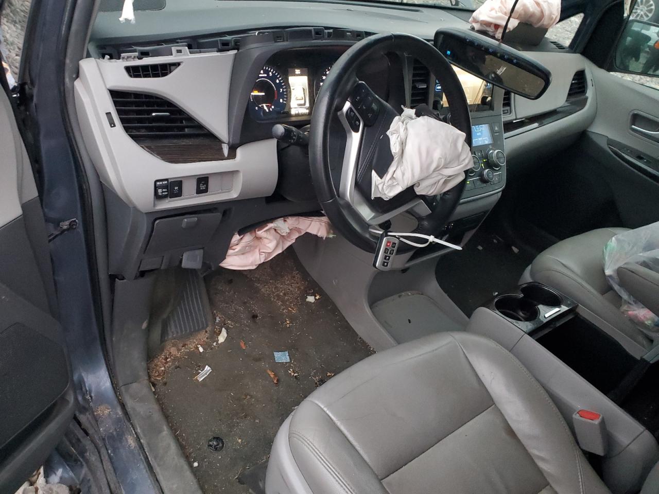 Toyota Sienna Xle Image 8