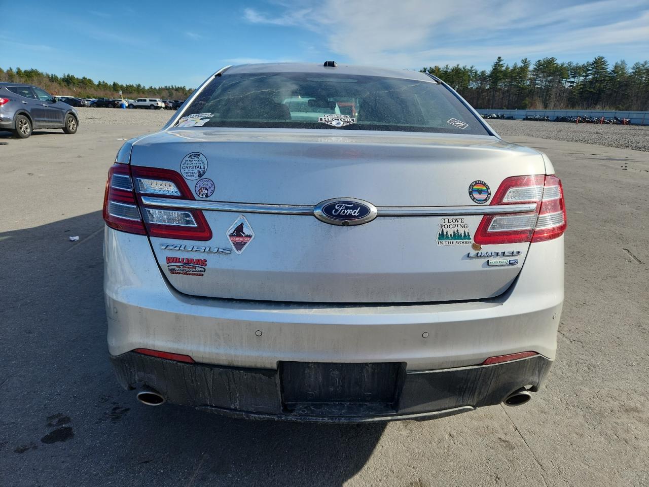 Ford Taurus Limited Image 9