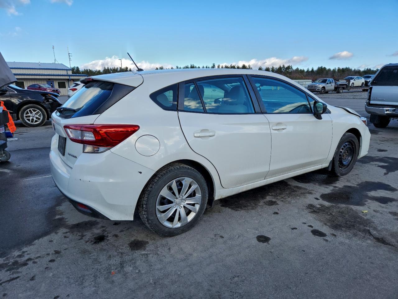 Subaru Impreza Image 9