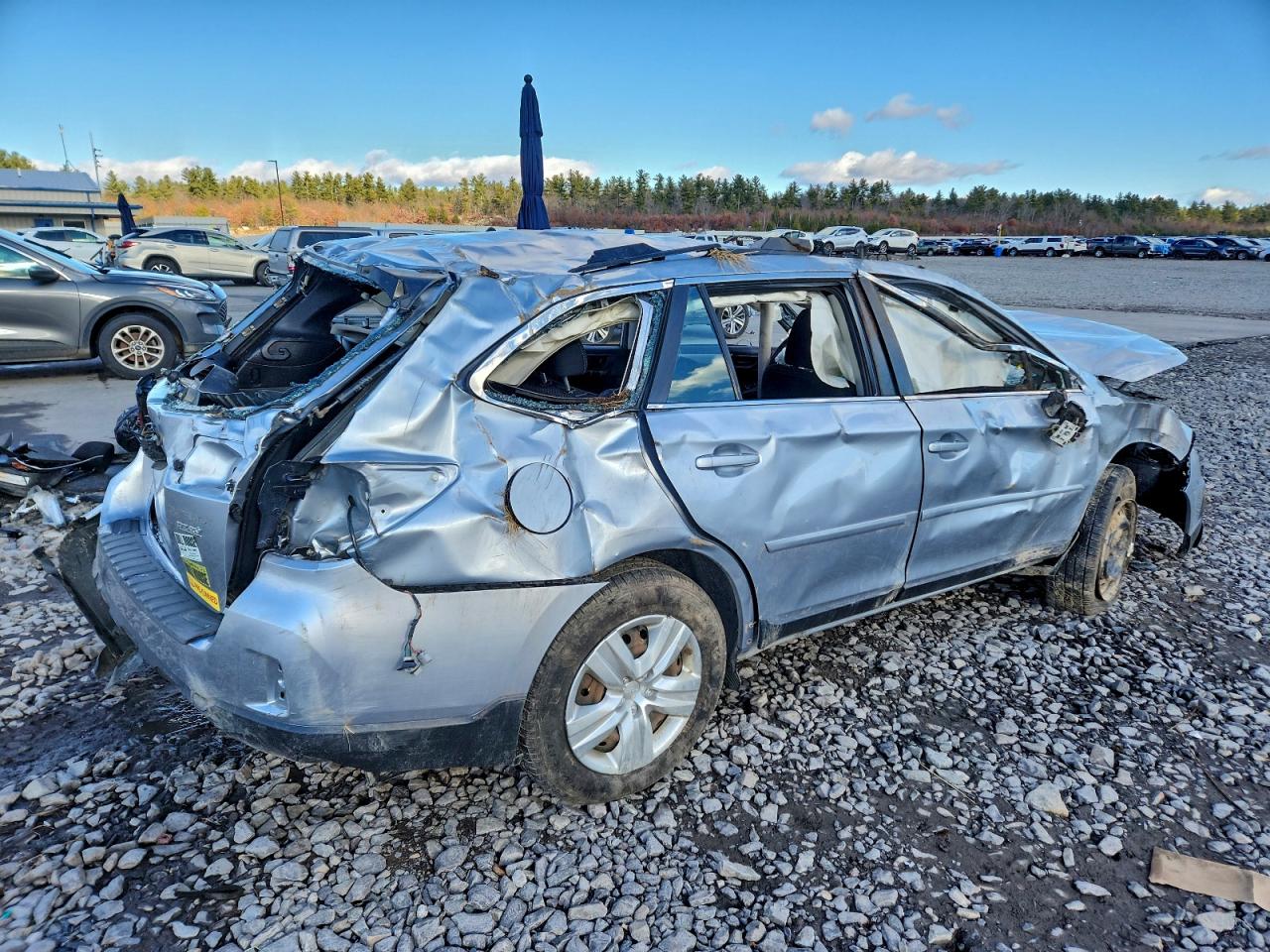 Subaru Outback 2.5i Image 13
