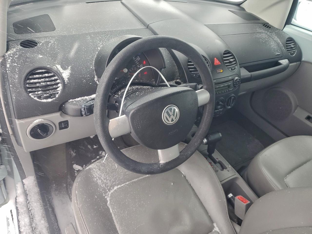 Volkswagen Beetle Gls Image 6