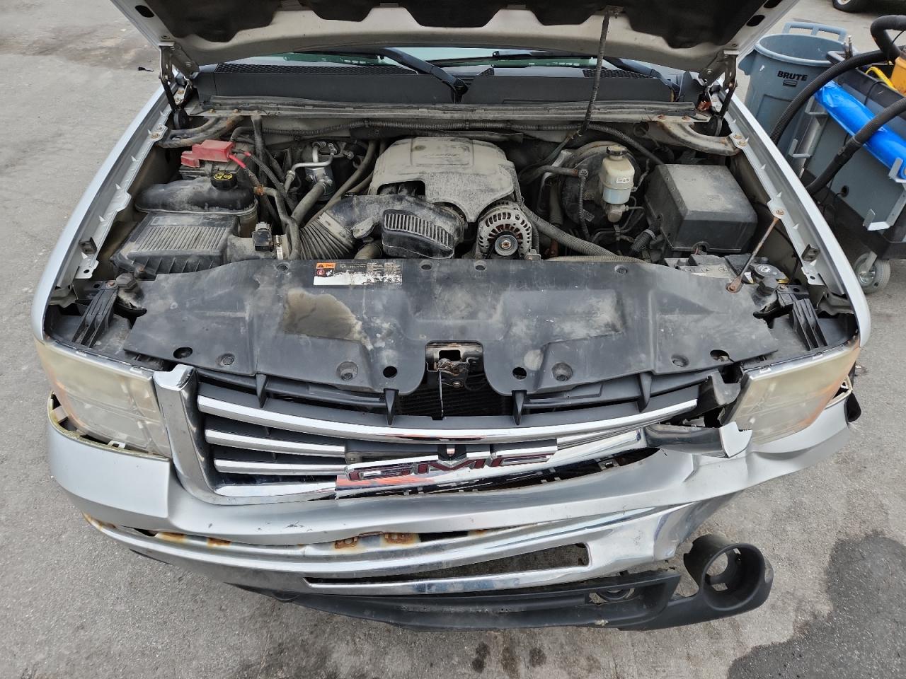 GMC Sierra K1500 Sle Image 10