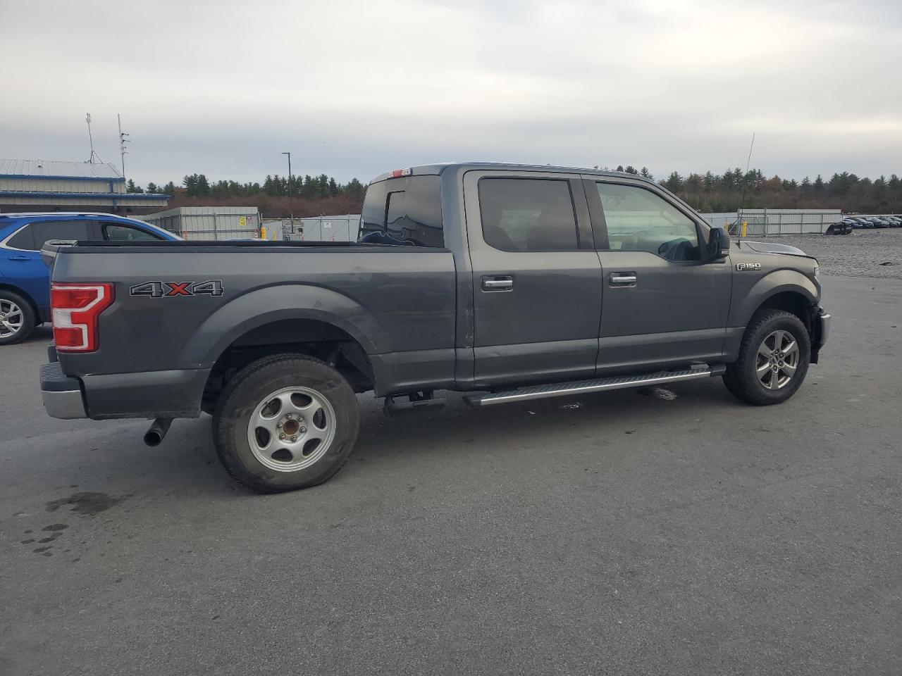 Ford F-150 Supercrew Image 12