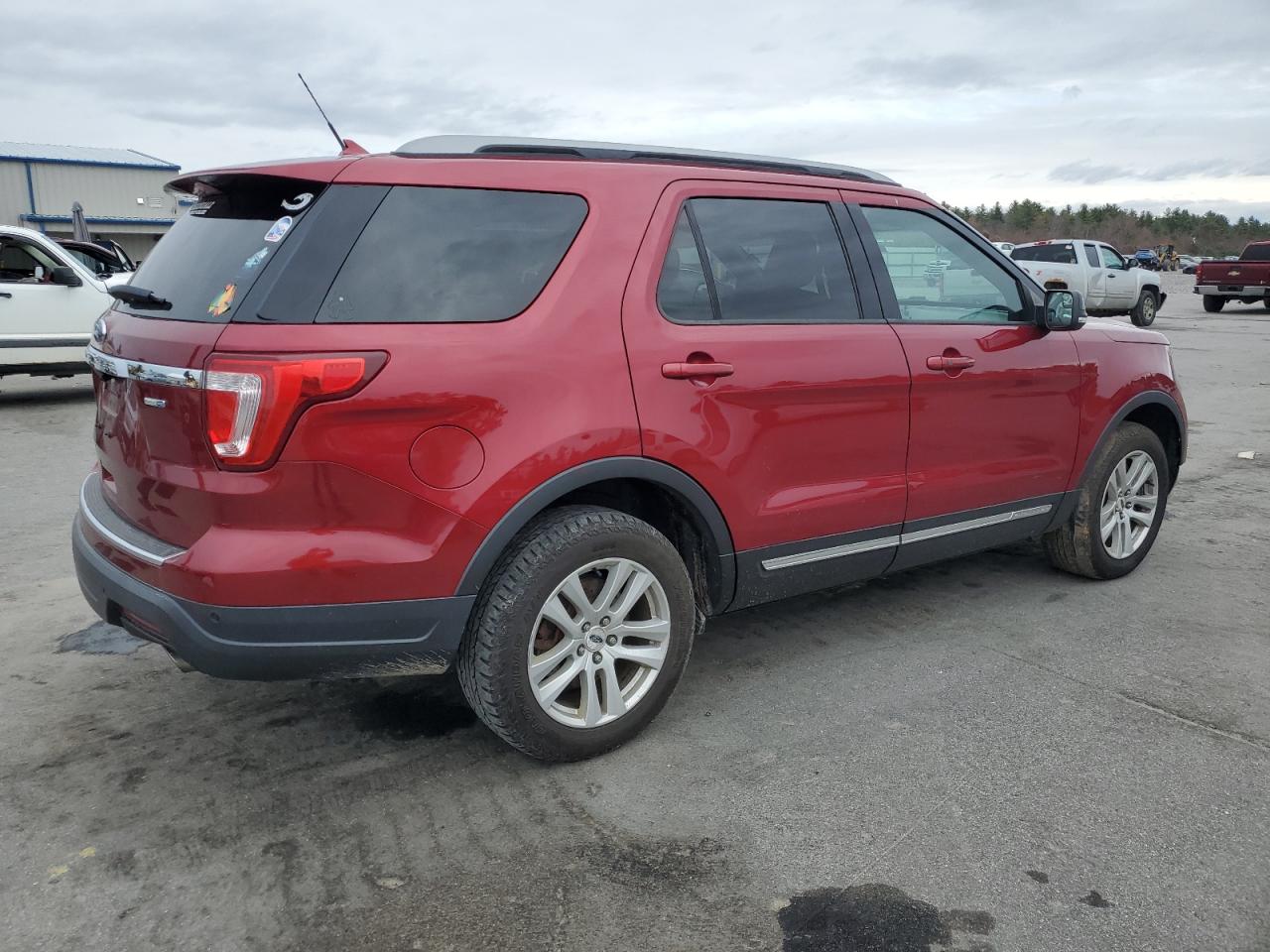 Ford Explorer Xlt Image 2
