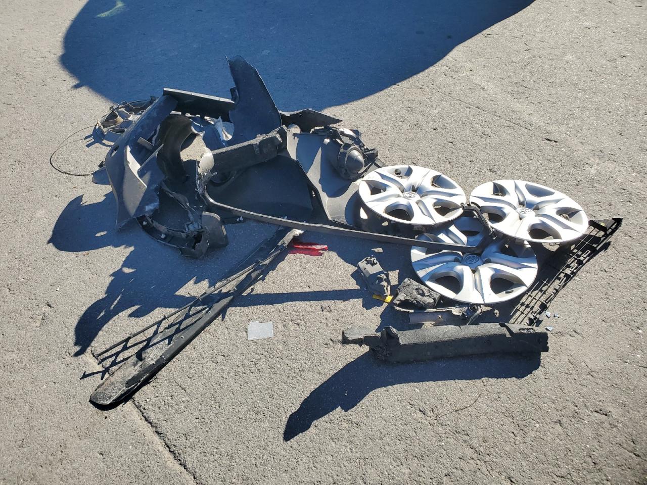 Toyota RAV4 Le Image 6