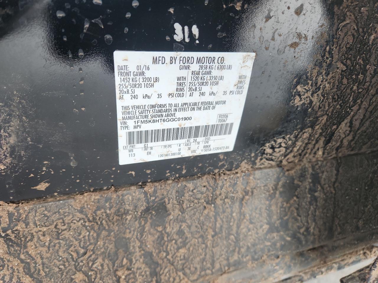 Ford Explorer Platinum Image 10