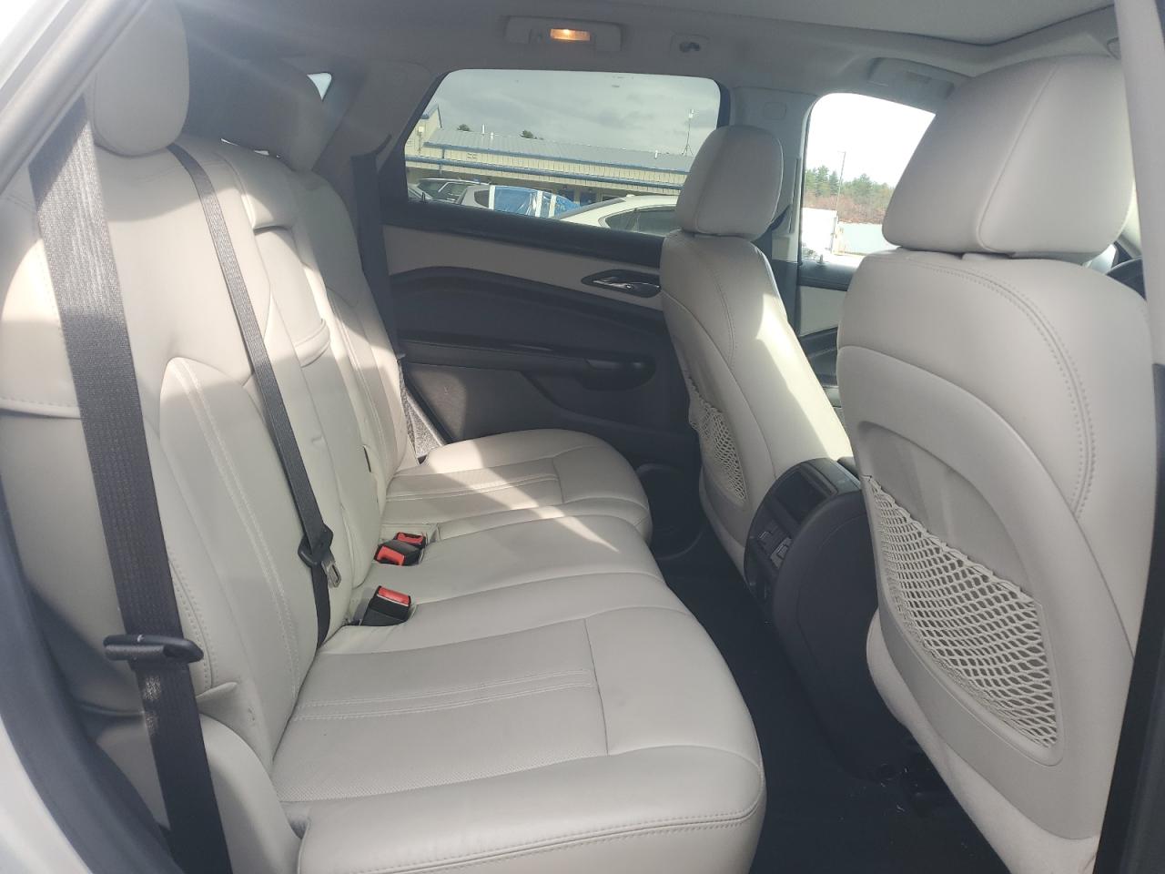 Cadillac SRX Luxury Collection Image 12