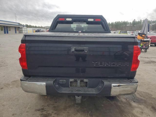Toyota Tundra Crewmax Sr5 Image 3