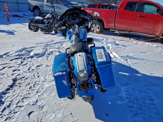 Harley-Davidson Fltrxst Image 7