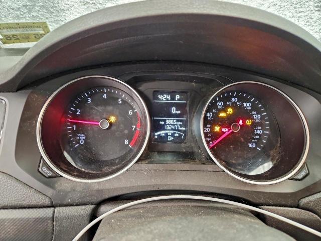 Volkswagen Jetta S Image 12