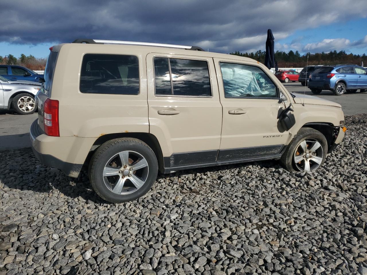 Jeep Patriot Latitude Image 8