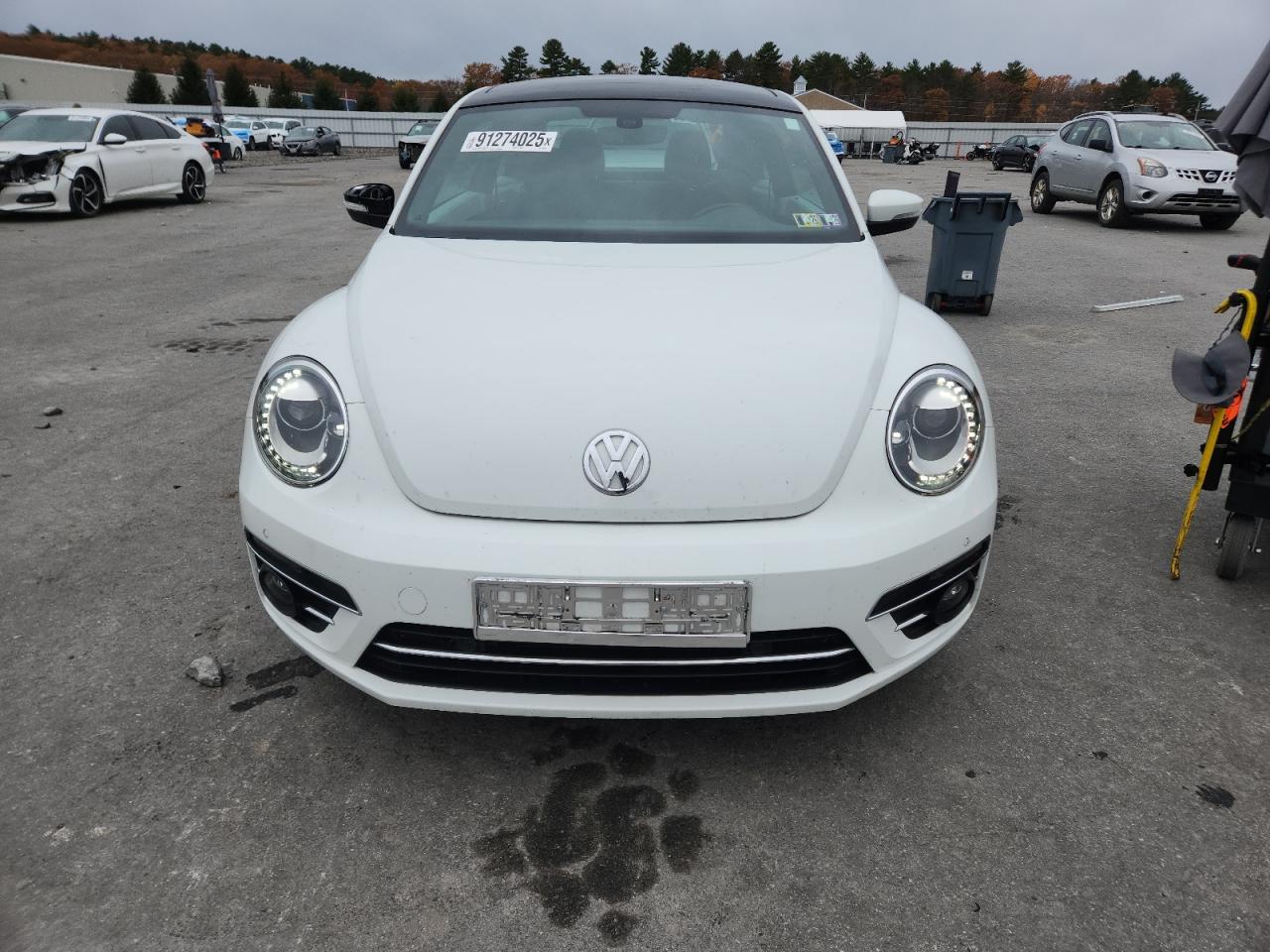 Volkswagen Beetle Se Image 6