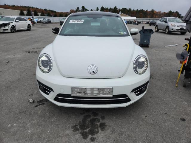 Volkswagen Beetle Se Image 6