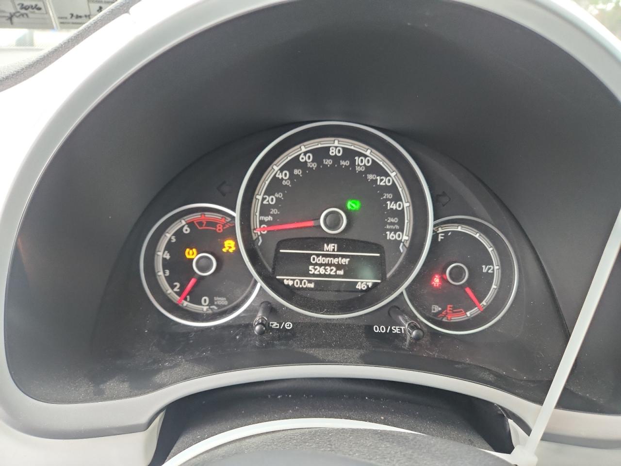 Volkswagen Beetle Se Image 9