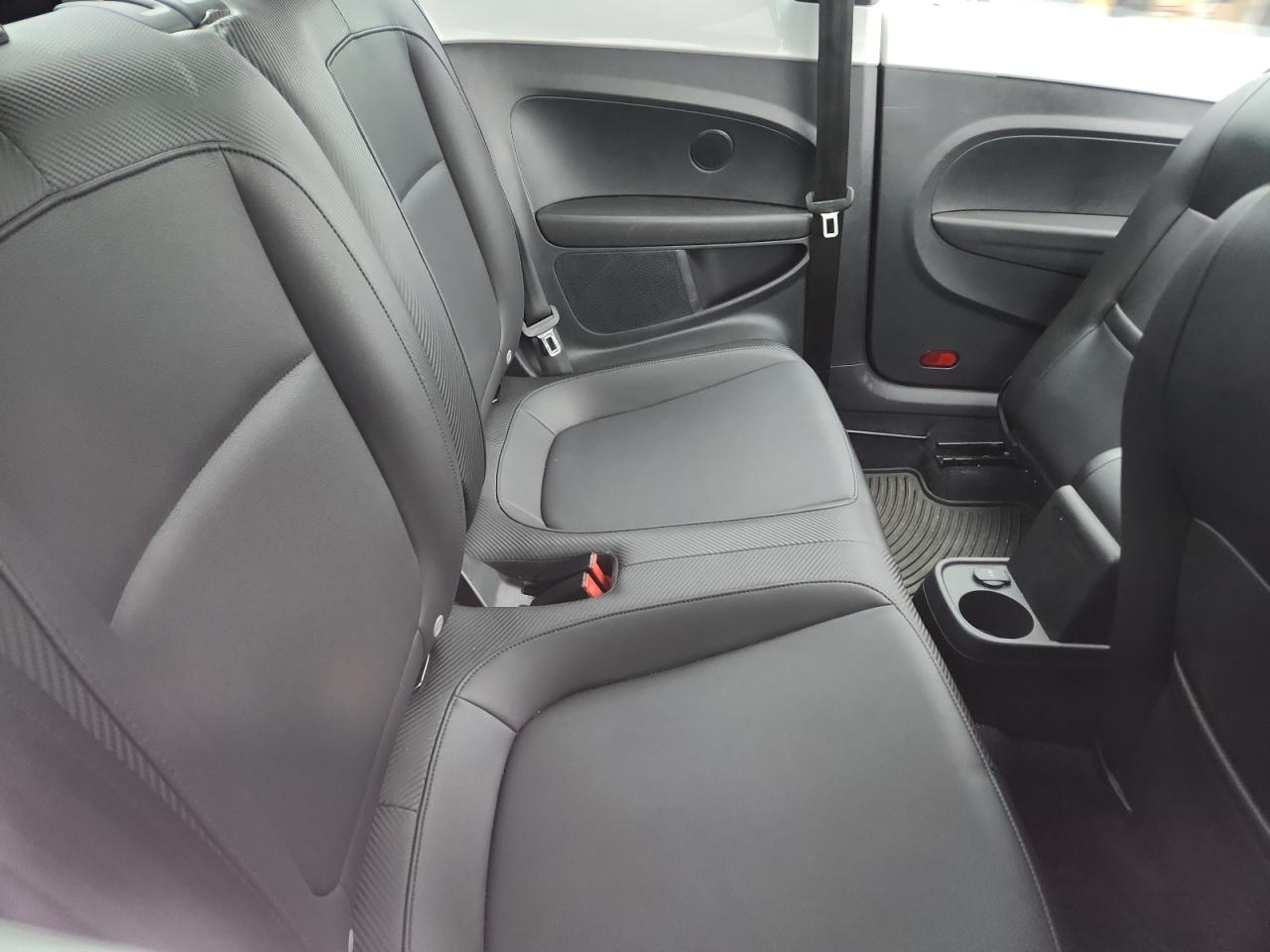 Volkswagen Beetle Se Image 2