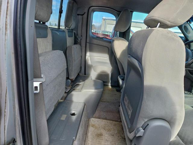 Toyota Tacoma Access Cab Image 4