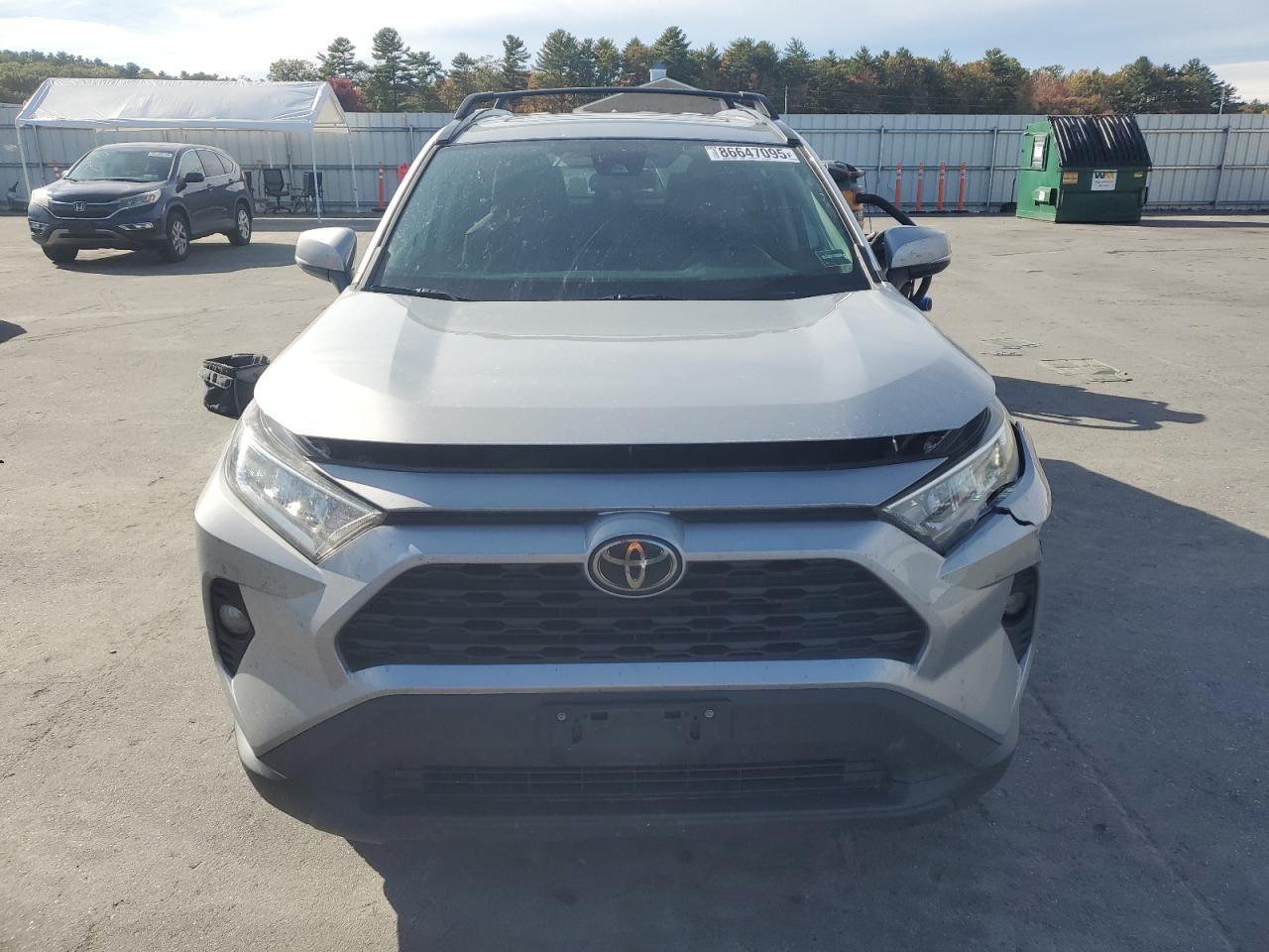 Toyota RAV4 Xle Image 6