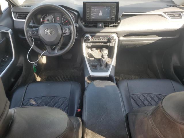 Toyota RAV4 Xle Image 3