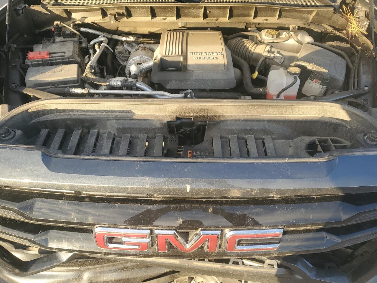 GMC Sierra K1500 Elevation Image 9