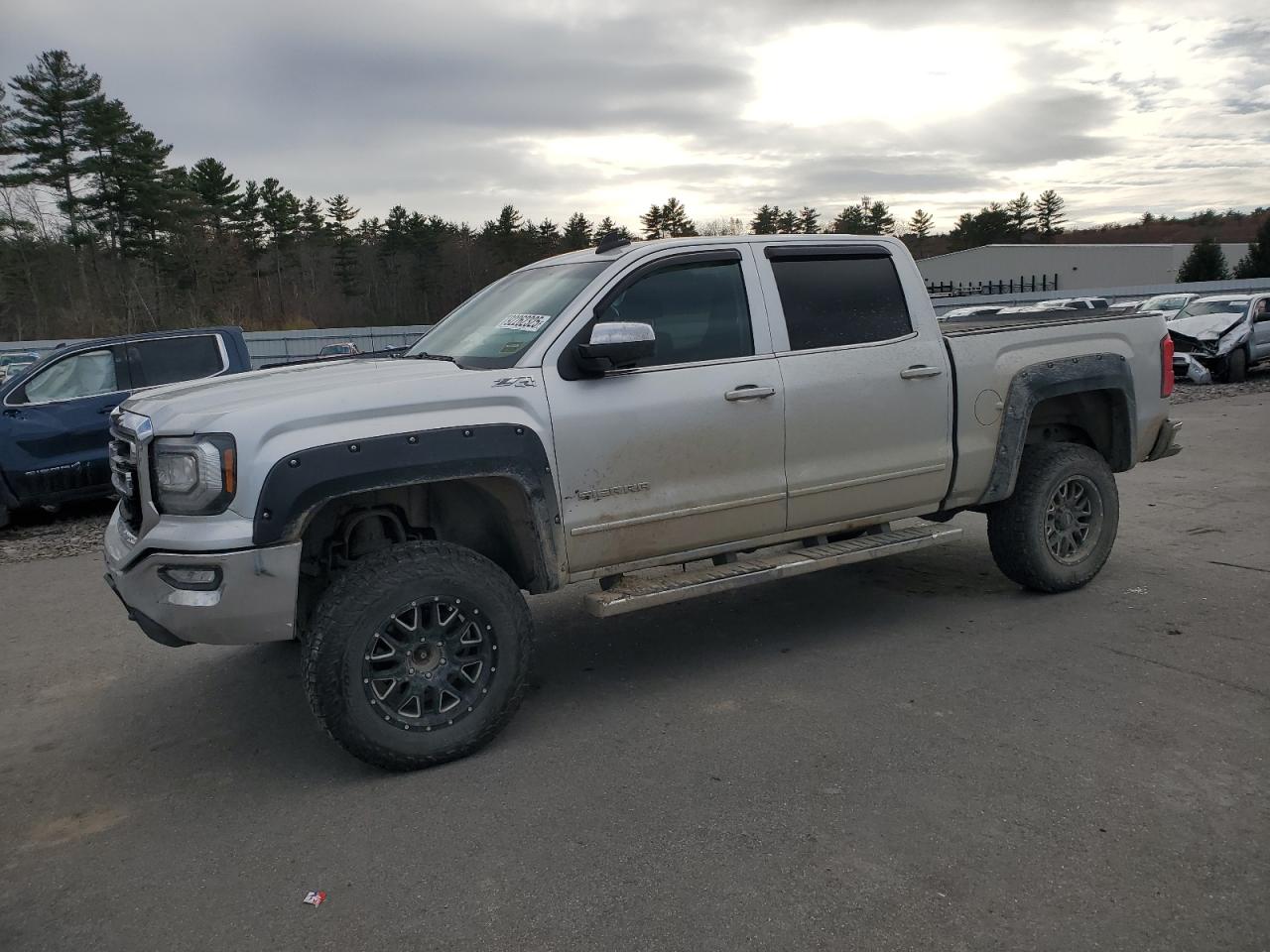 GMC Sierra K1500 Sle Image 2
