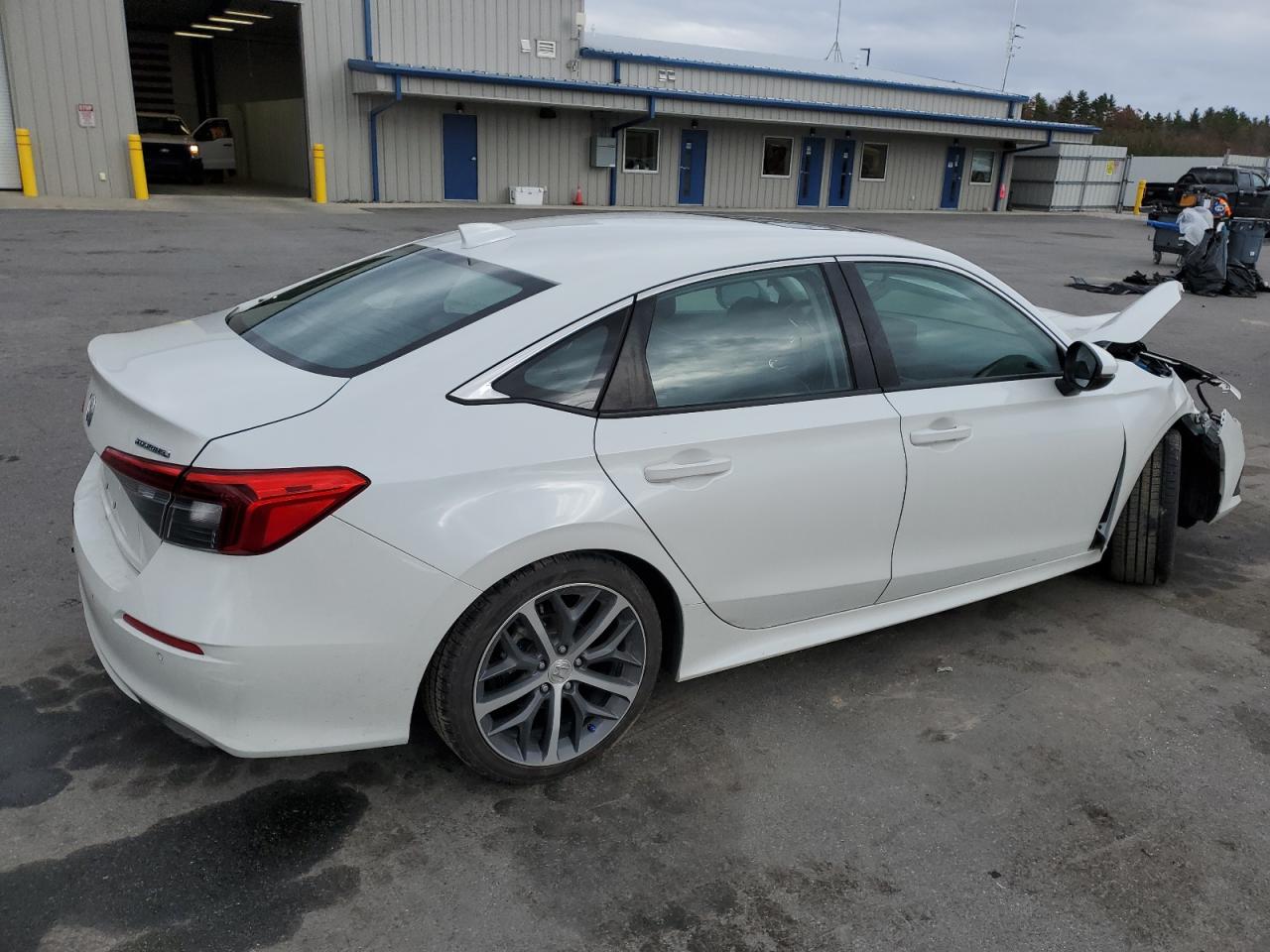 Honda Civic Touring Image 6