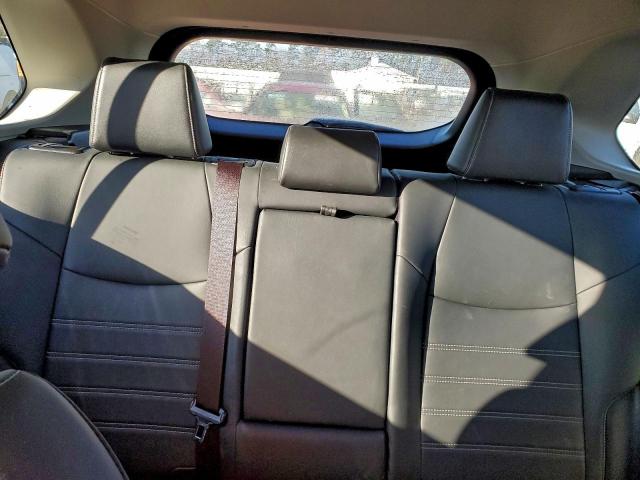 Toyota RAV4 Xle Premium Image 12