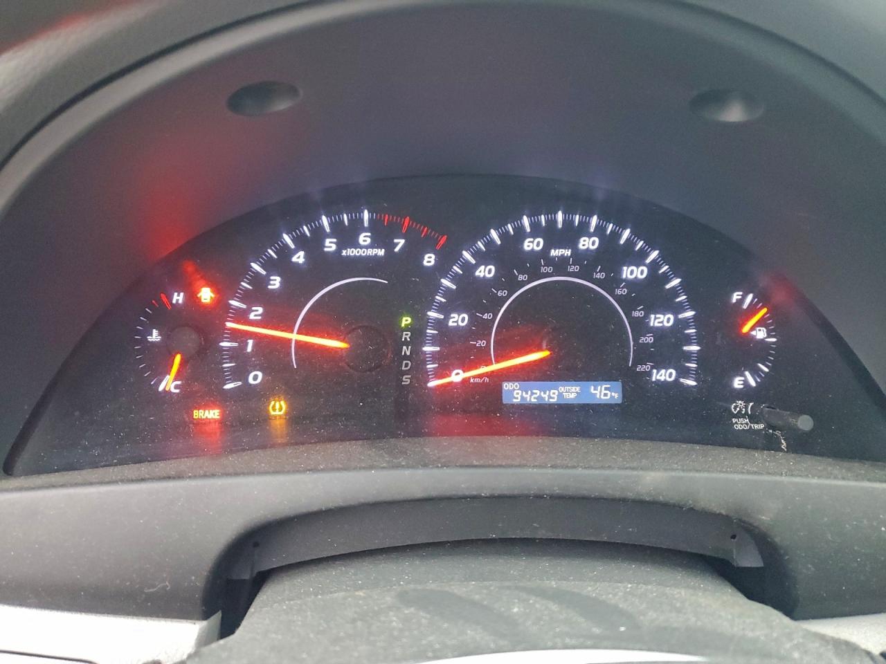 Toyota Camry Base Image 12