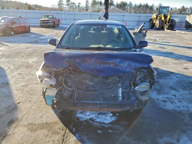 Toyota Corolla Base Image 9