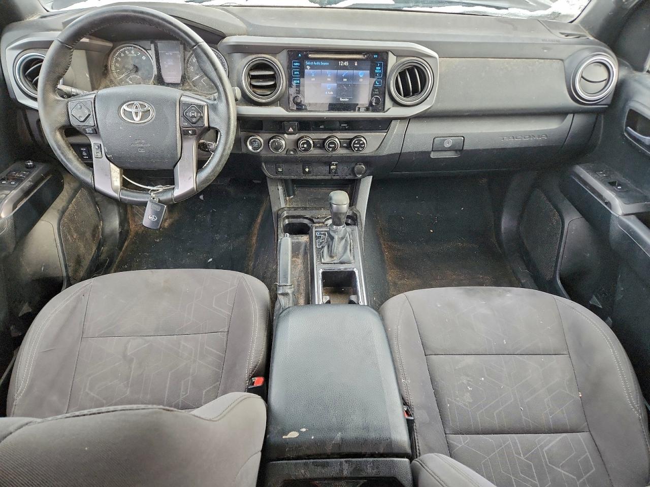 Toyota Tacoma Access Cab Image 8