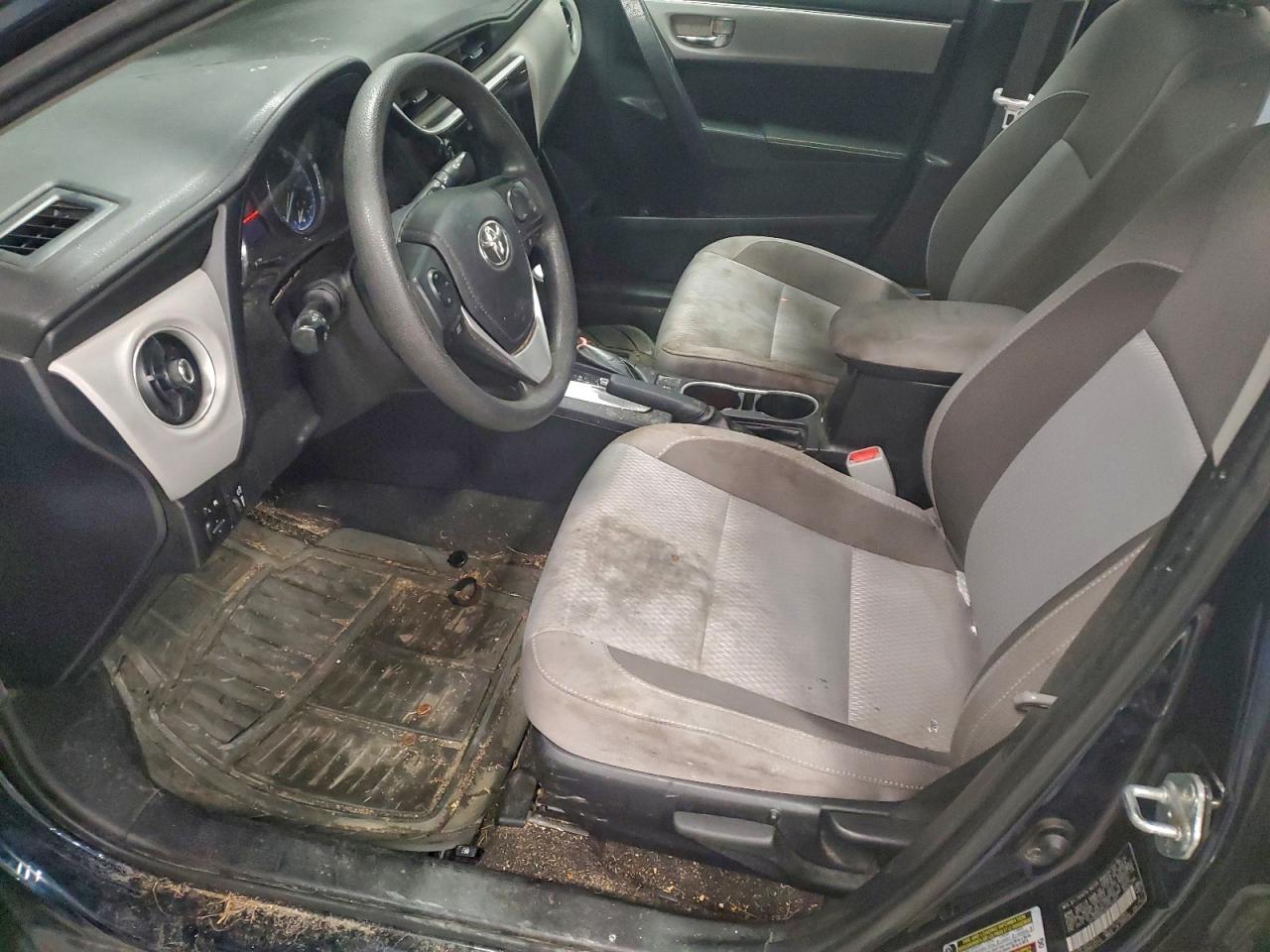 Toyota Corolla L Image 4