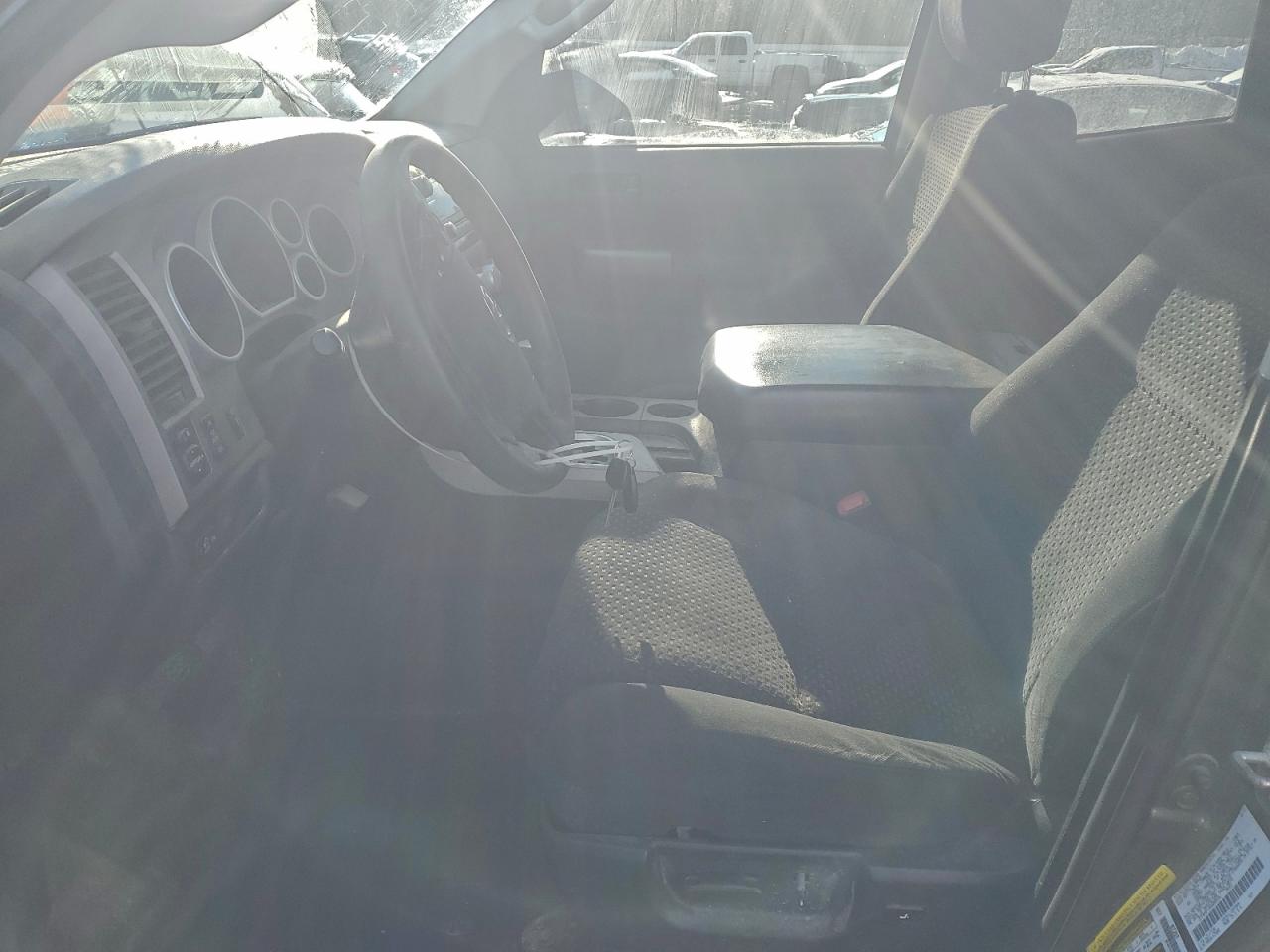 Toyota Tundra Double Cab Sr5 Image 4