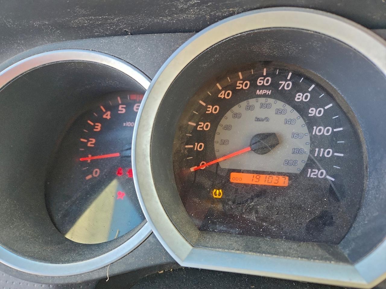 Toyota Tacoma Access Cab Image 10