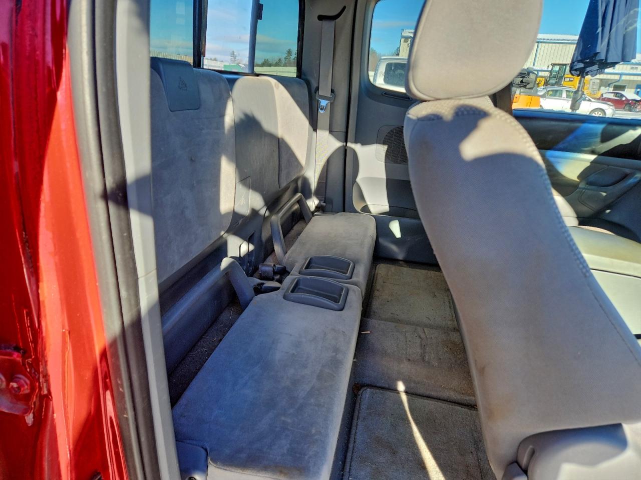 Toyota Tacoma Access Cab Image 7