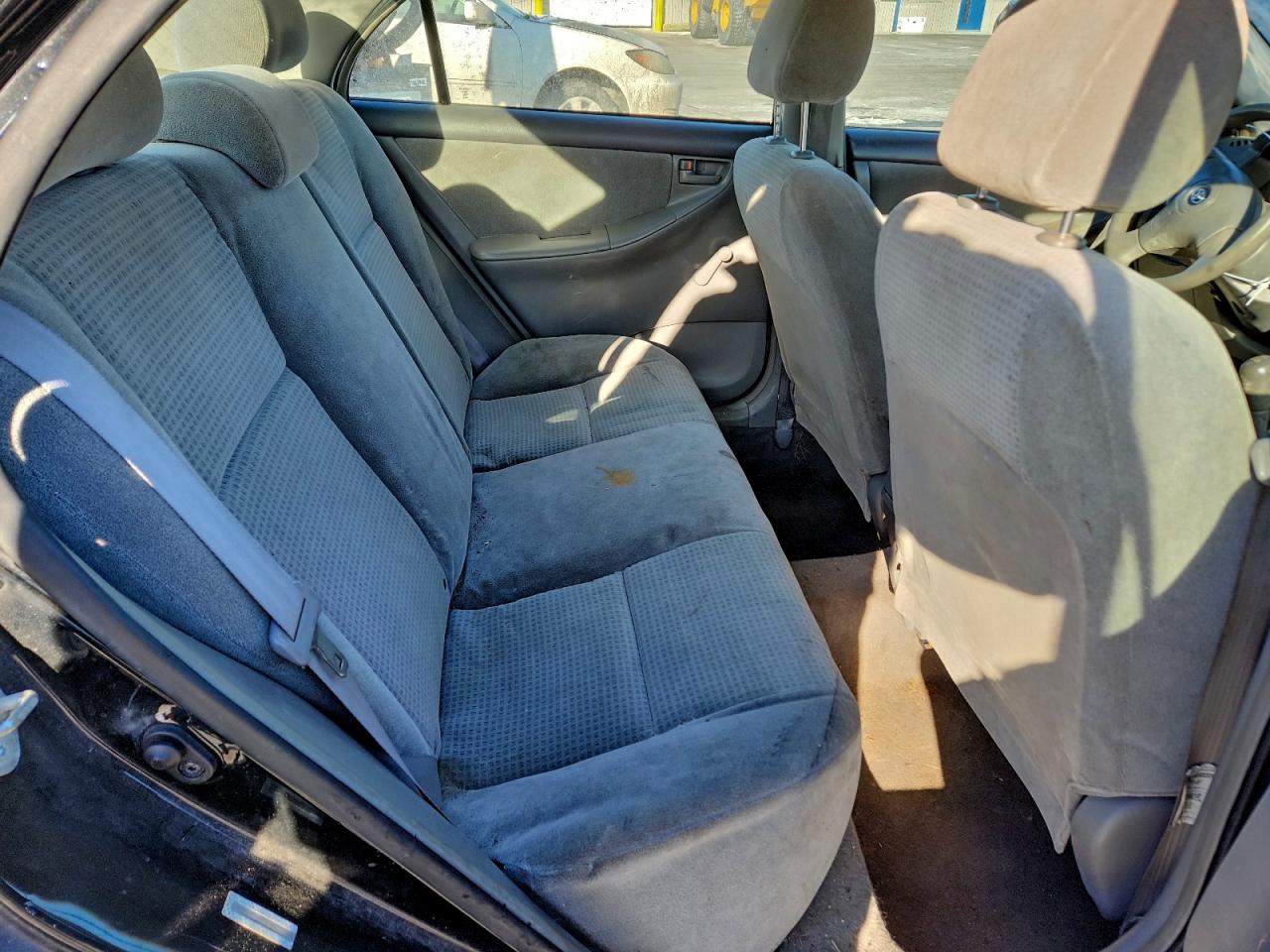 Toyota Corolla Ce Image 6