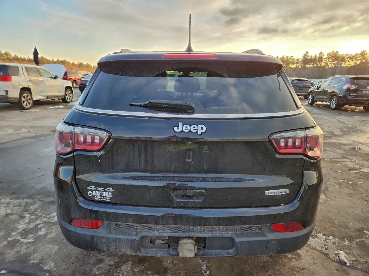 Jeep Compass Latitude Image 8