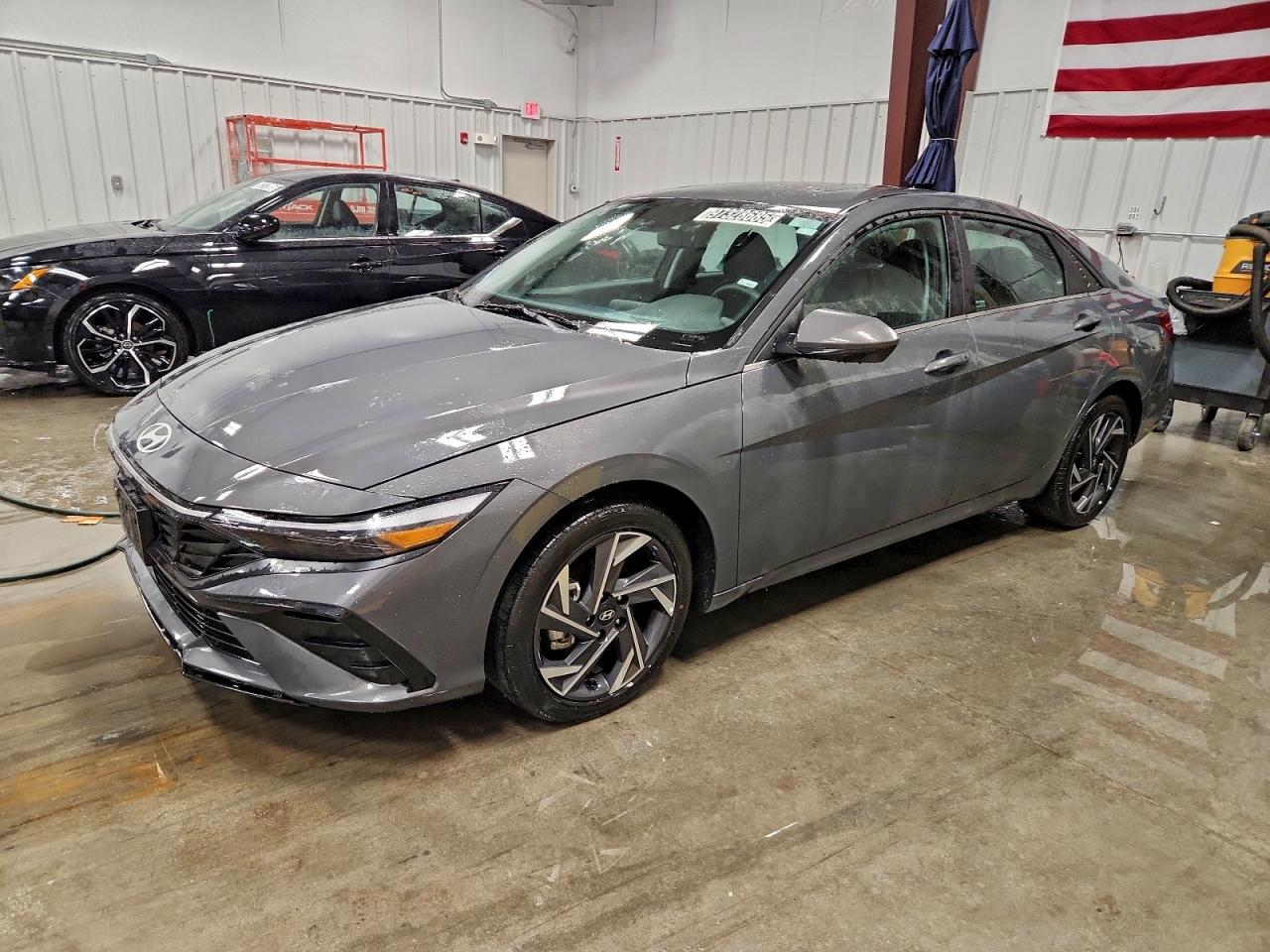 Hyundai ELANTRA Sel Image 1