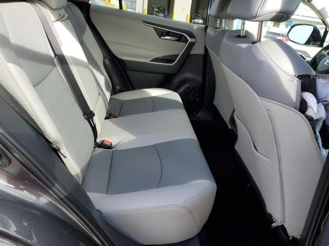 Toyota RAV4 Xle Premium Image 11