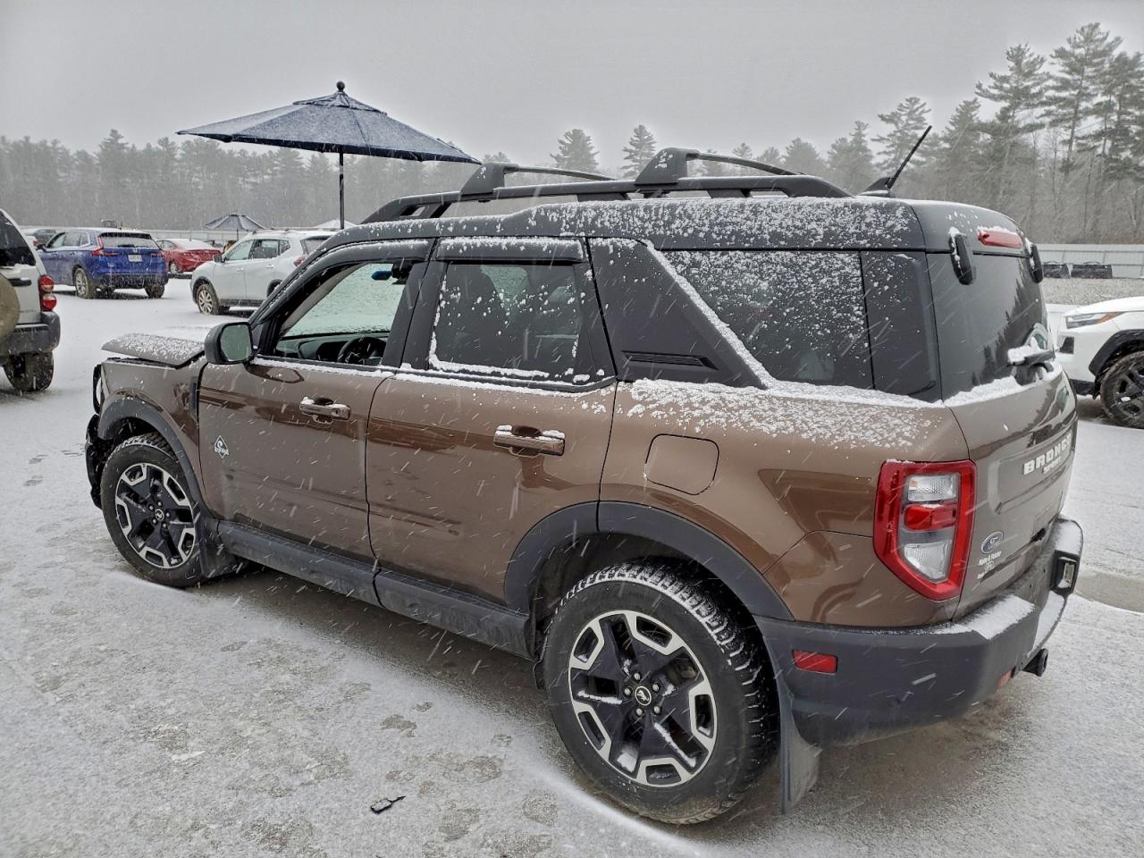 Ford Bronco Outer Banks Image 8