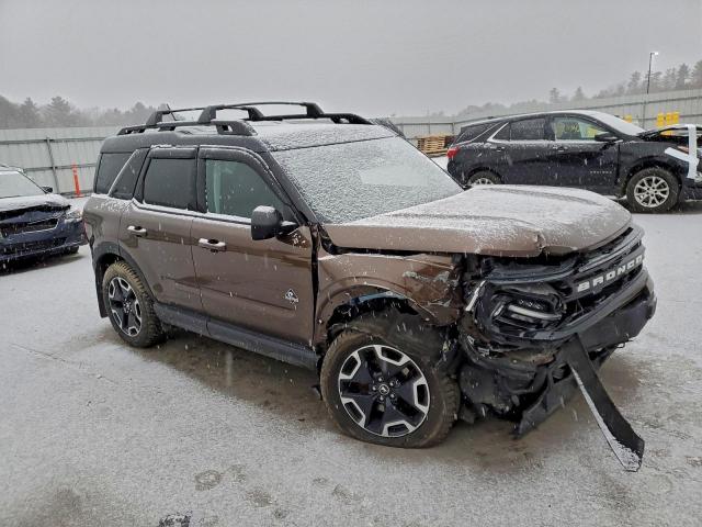 Ford Bronco Outer Banks Image 2
