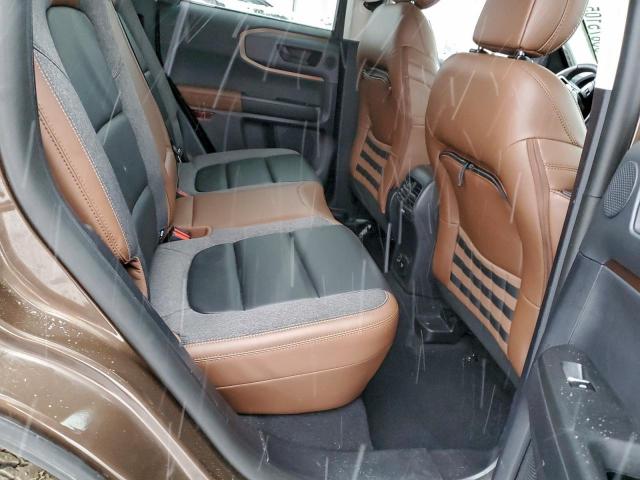 Ford Bronco Outer Banks Image 12