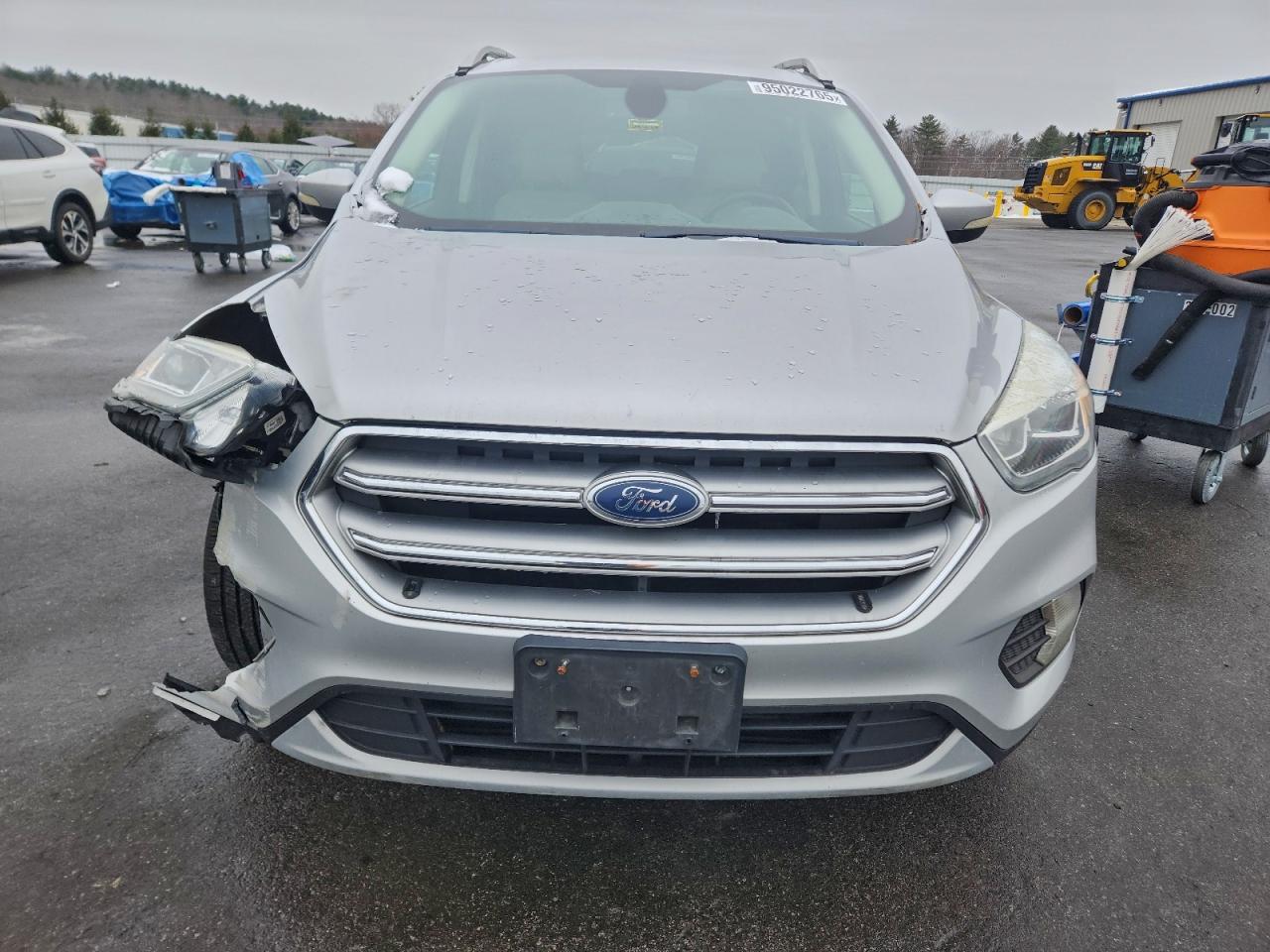 Ford Escape Titanium Image 13