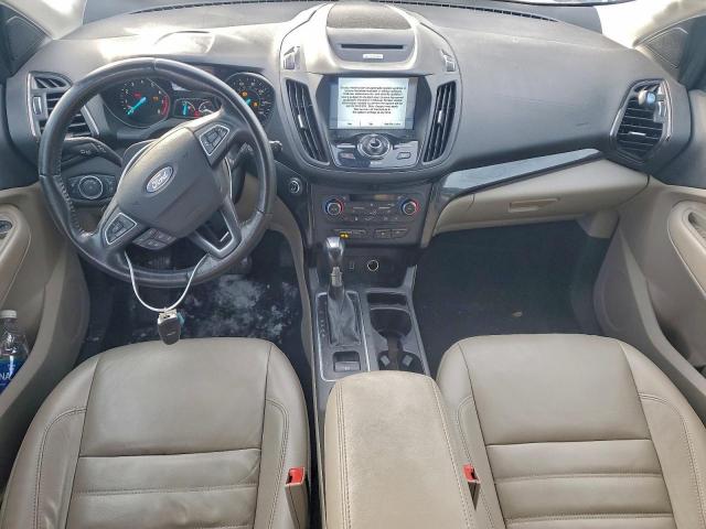 Ford Escape Titanium Image 9