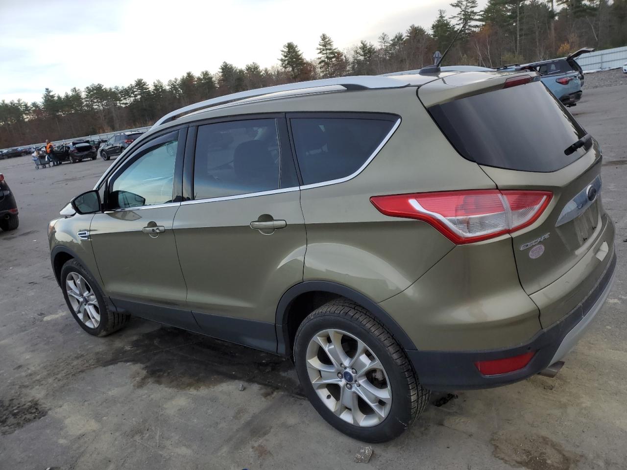 Ford Escape Titanium Image 3