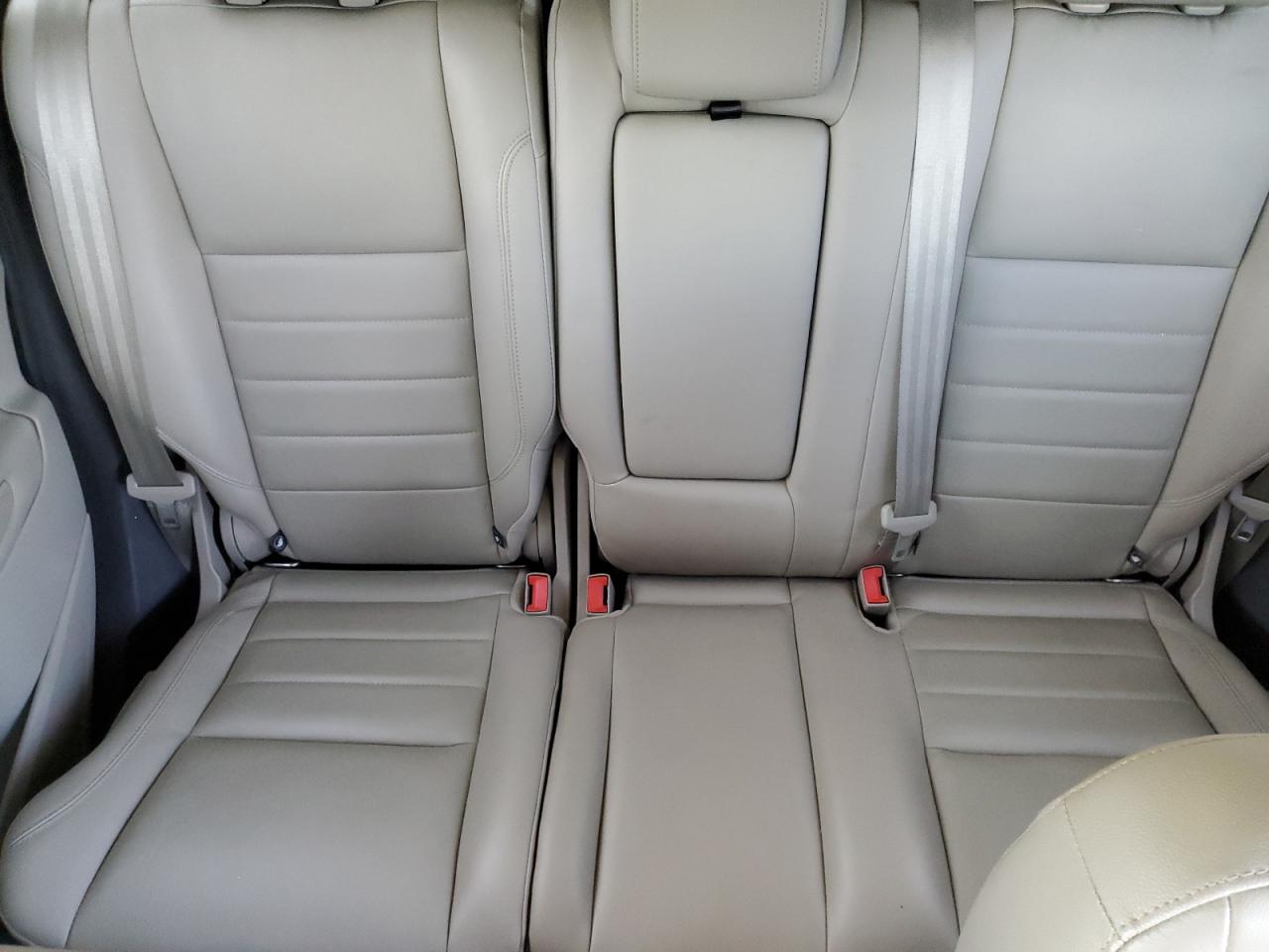 Ford Escape Titanium Image 4