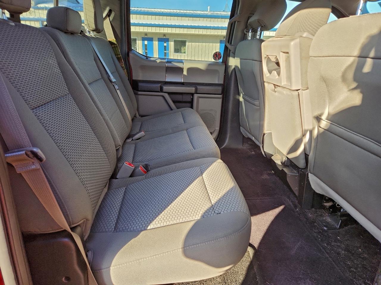 Ford F-150 Supercrew Image 7