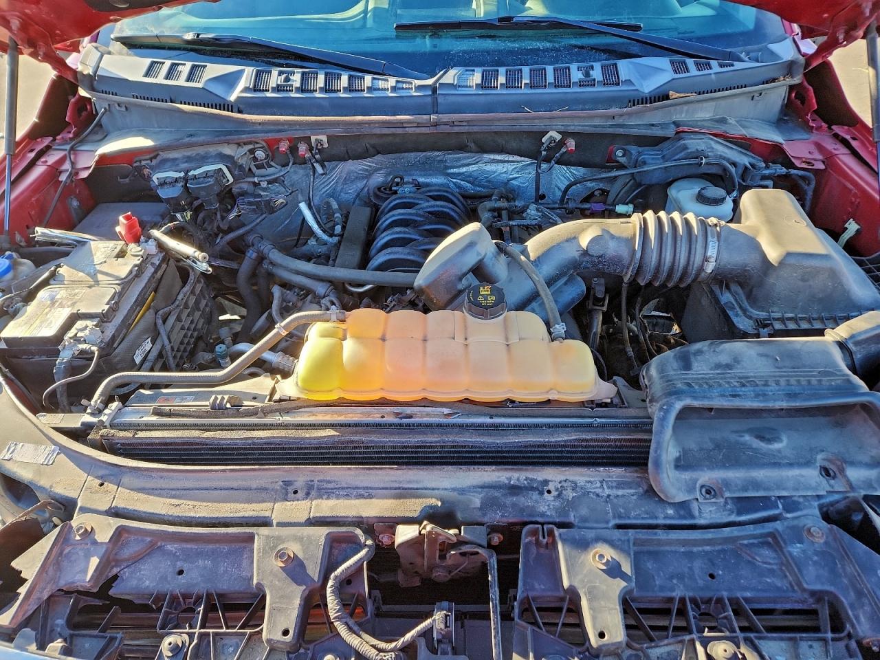 Ford F-150 Supercrew Image 6