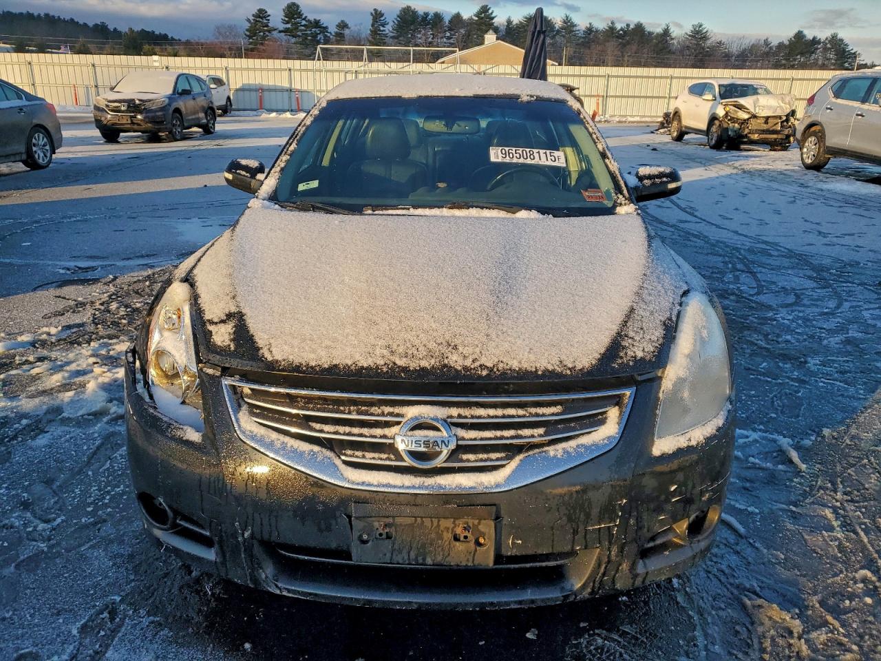 Nissan Altima Base Image 5