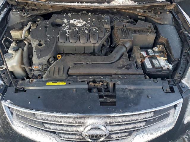 Nissan Altima Base Image 6
