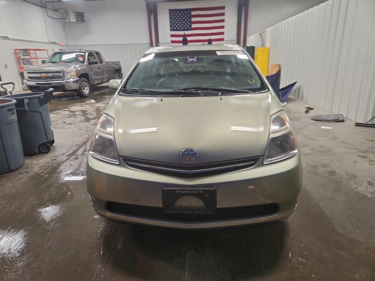 Toyota Prius Image 8